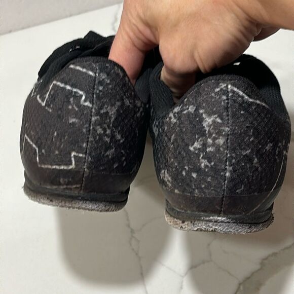 Under Armour | Men’s Brigade XC Black Spikeless Track Shoes - Picture 3 of 10